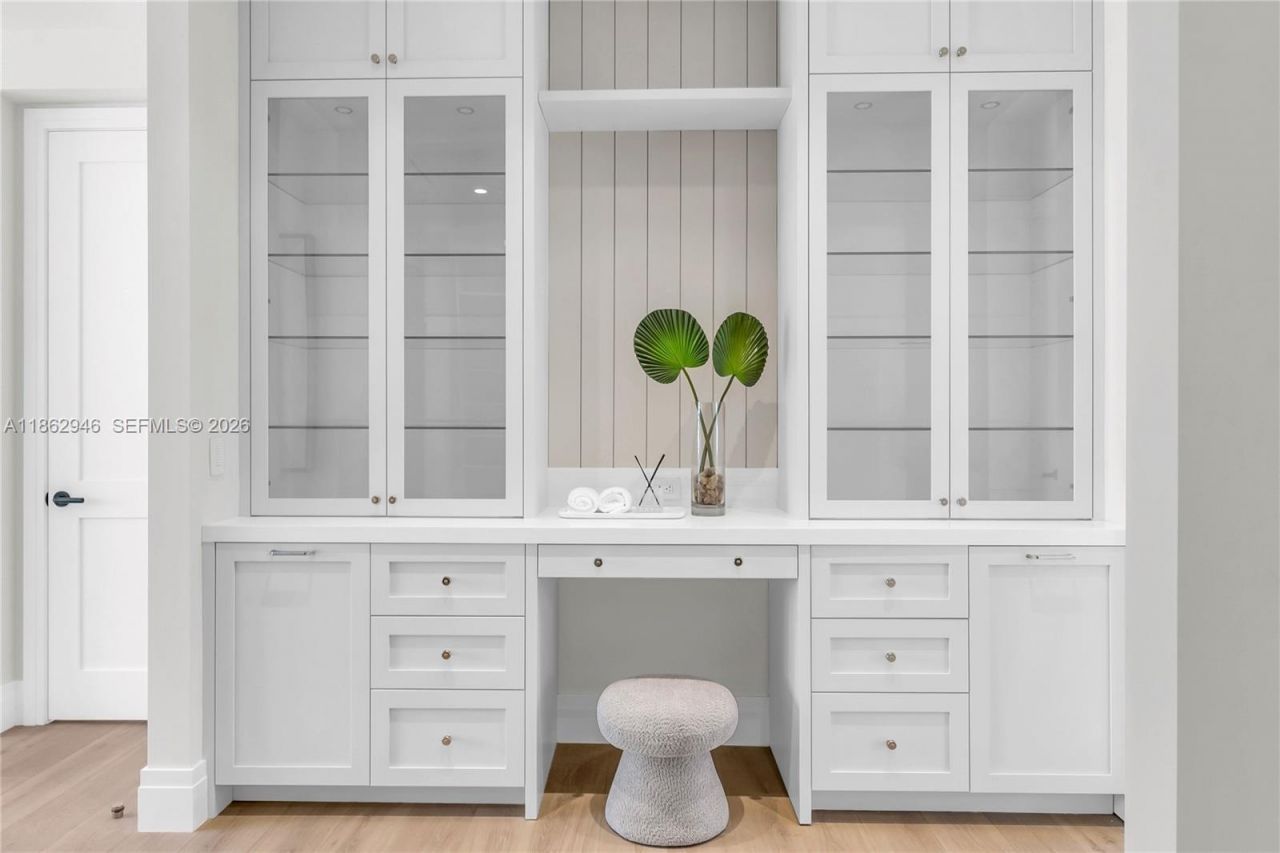 5950 SW 83rd St, South Miami, FL 33143 Photo