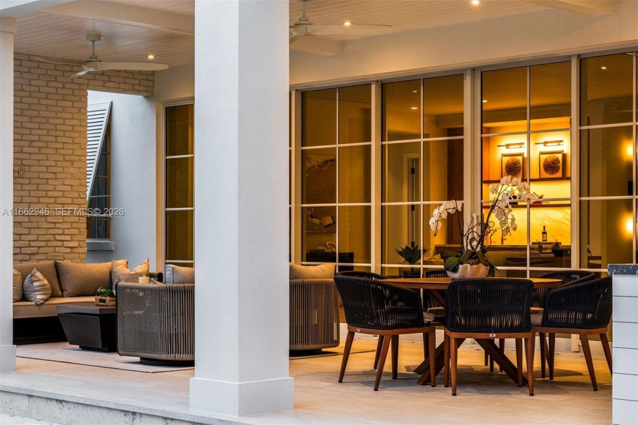 5950 SW 83rd St, South Miami, FL 33143 Photo