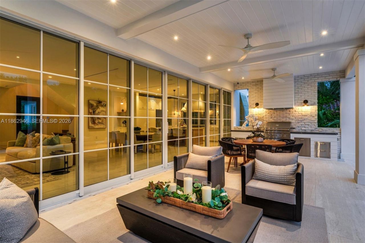 5950 SW 83rd St, South Miami, FL 33143 Photo