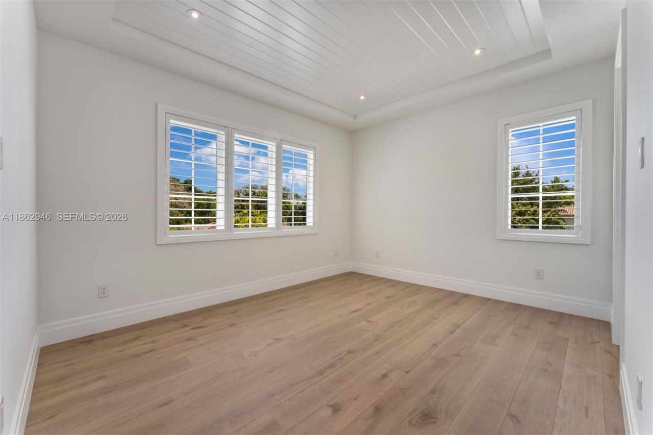 5950 SW 83rd St, South Miami, FL 33143 Photo