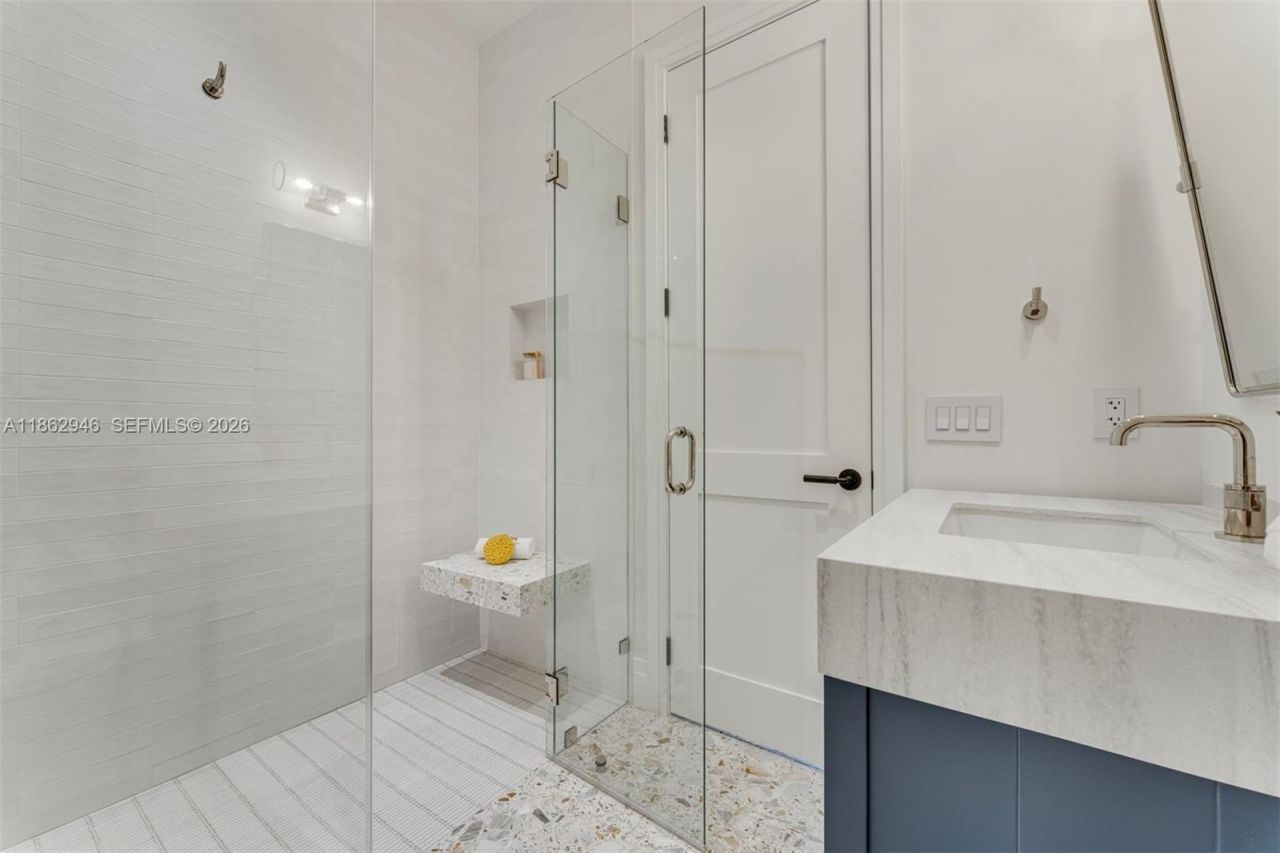 5950 SW 83rd St, South Miami, FL 33143 Photo