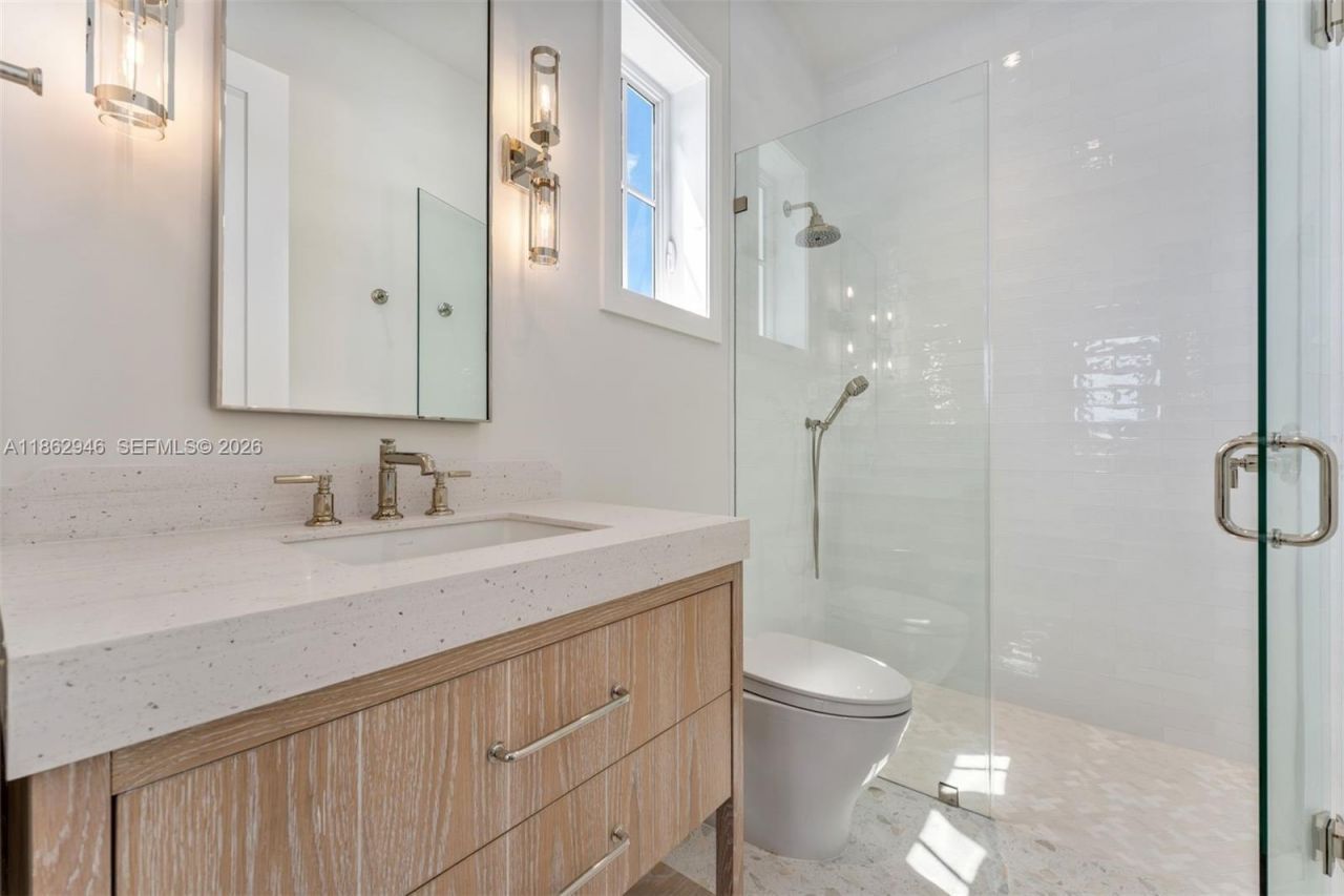 5950 SW 83rd St, South Miami, FL 33143 Photo