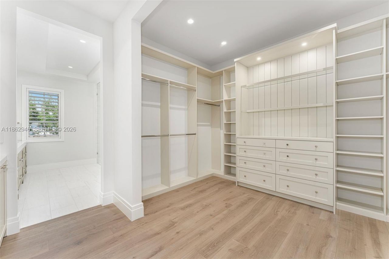 5950 SW 83rd St, South Miami, FL 33143 Photo