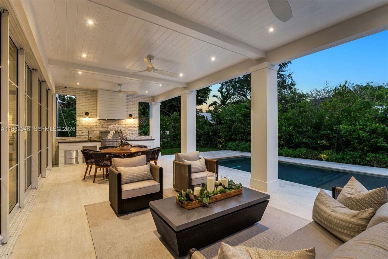 5950 SW 83rd St, South Miami, FL 33143 Photo