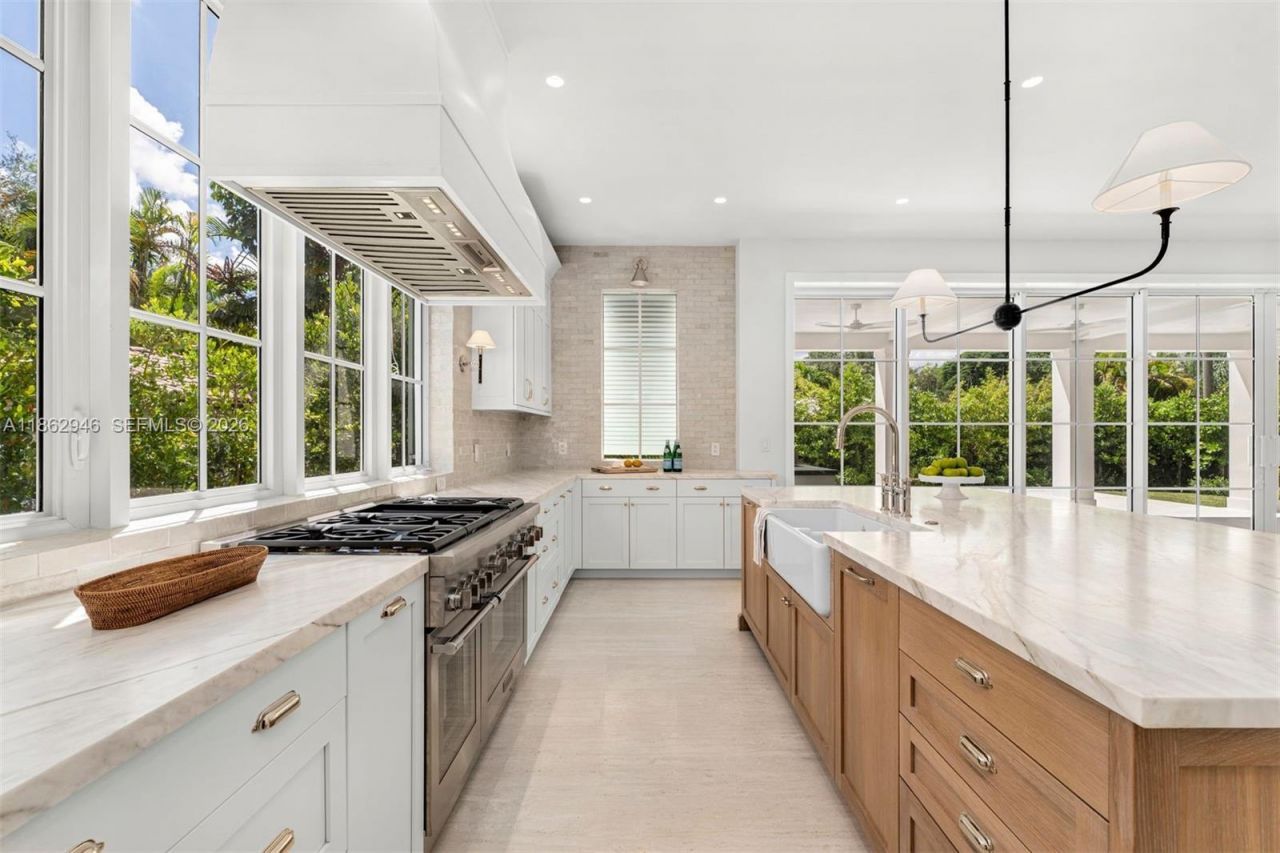 5950 SW 83rd St, South Miami, FL 33143 Photo