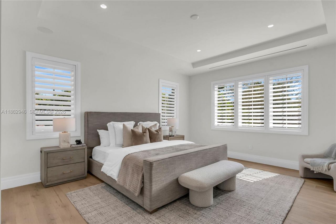 5950 SW 83rd St, South Miami, FL 33143 Photo