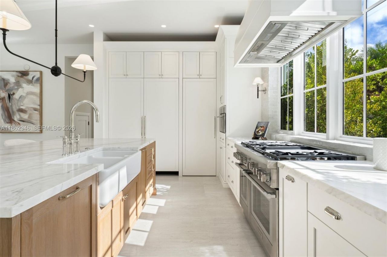 5950 SW 83rd St, South Miami, FL 33143 Photo