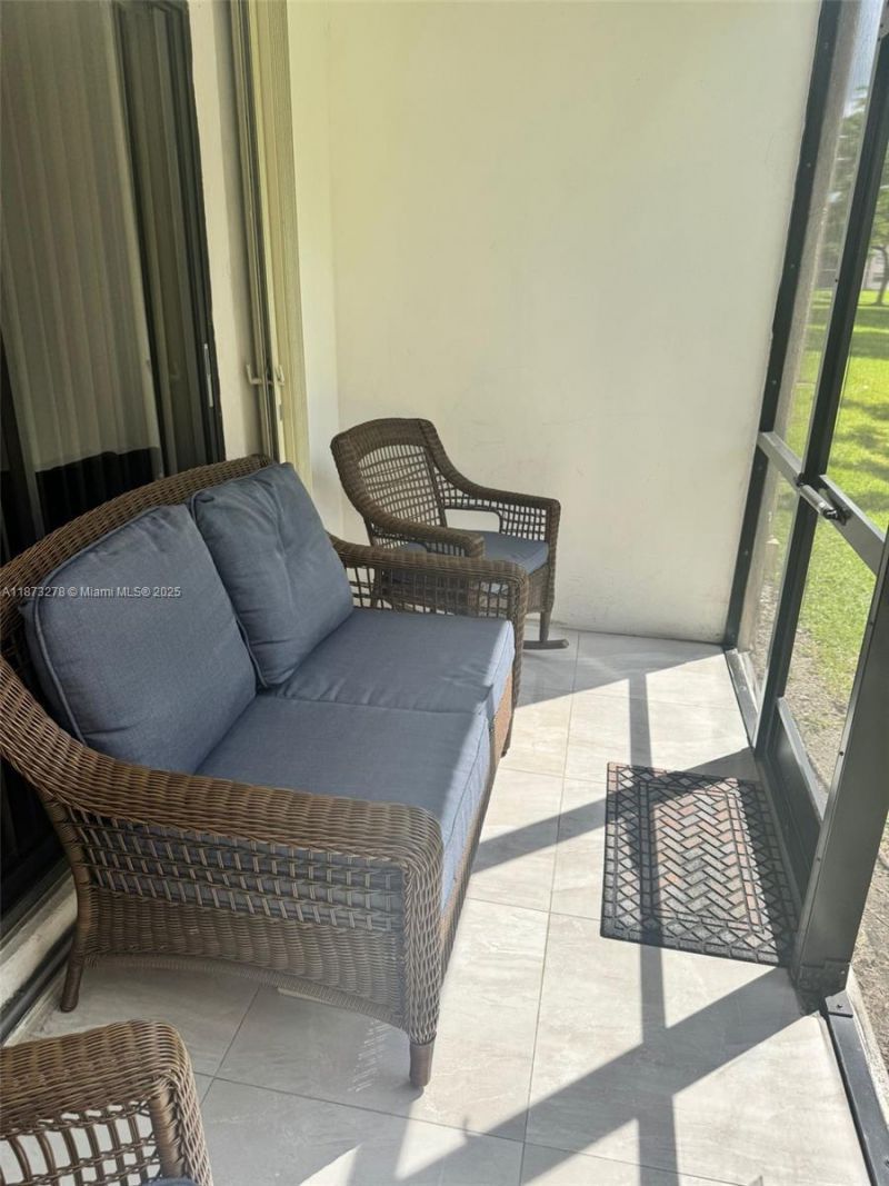 10332 Sunrise Lakes Blvd, Unit 106, Sunrise, FL 33322 Photo