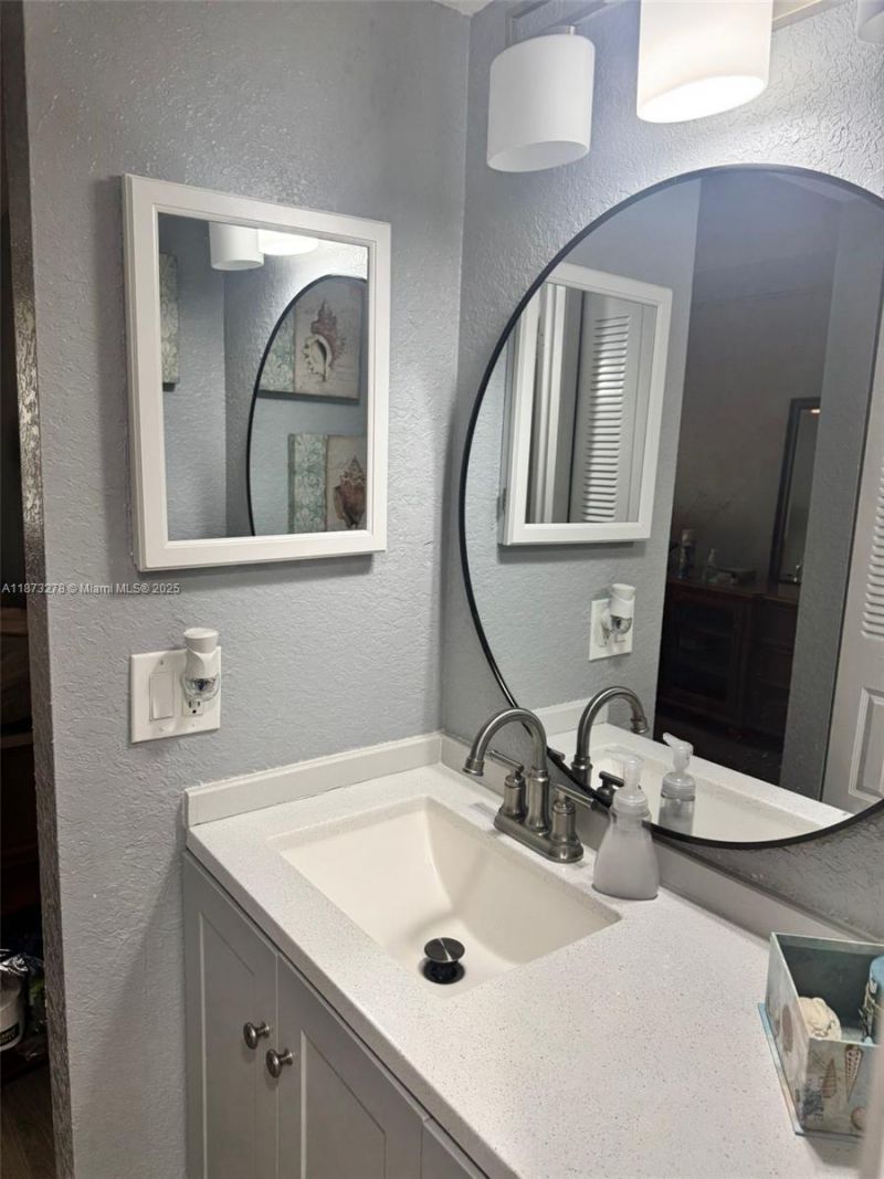 10332 Sunrise Lakes Blvd, Unit 106, Sunrise, FL 33322 Photo