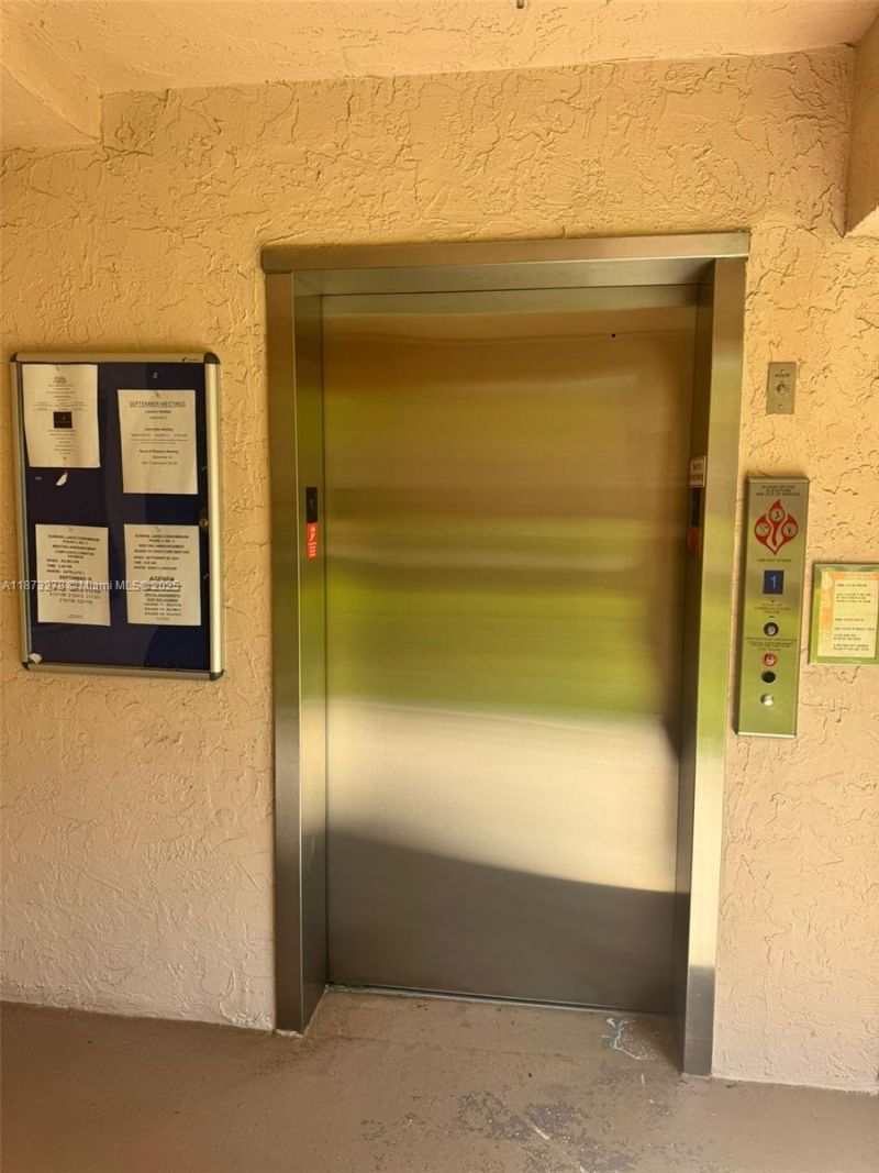 10332 Sunrise Lakes Blvd, Unit 106, Sunrise, FL 33322 Photo