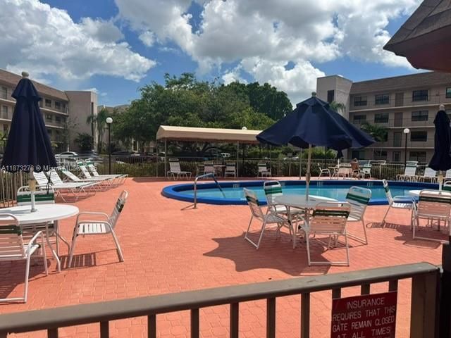 10332 Sunrise Lakes Blvd, Unit 106, Sunrise, FL 33322 Photo