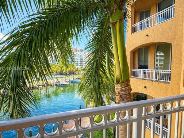 3001 NE 185th St, Unit 411, Aventura, FL 33180