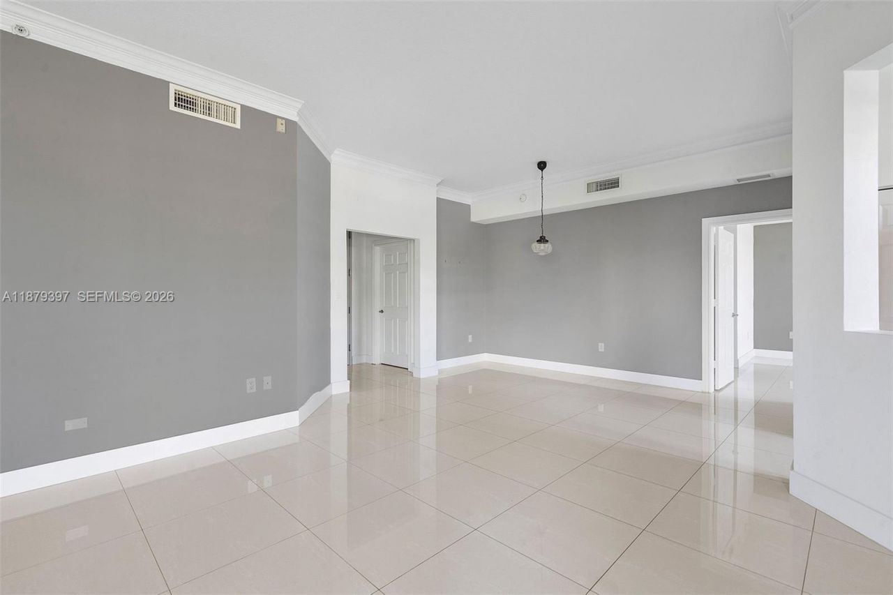 3001 NE 185th St, Unit 411, Aventura, FL 33180 Photo
