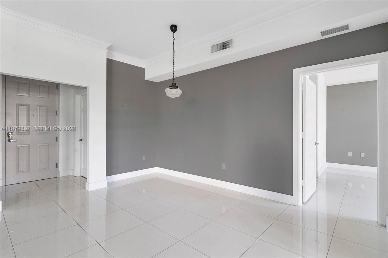 3001 NE 185th St, Unit 411, Aventura, FL 33180 Photo