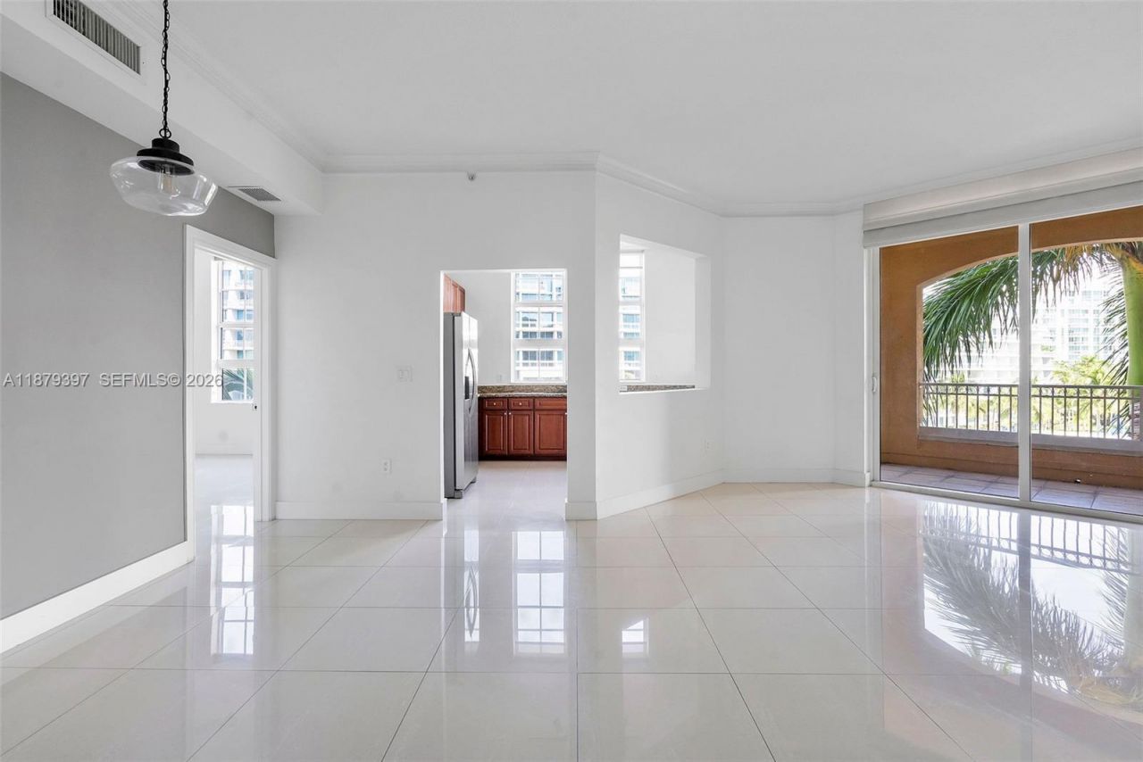 3001 NE 185th St, Unit 411, Aventura, FL 33180 Photo