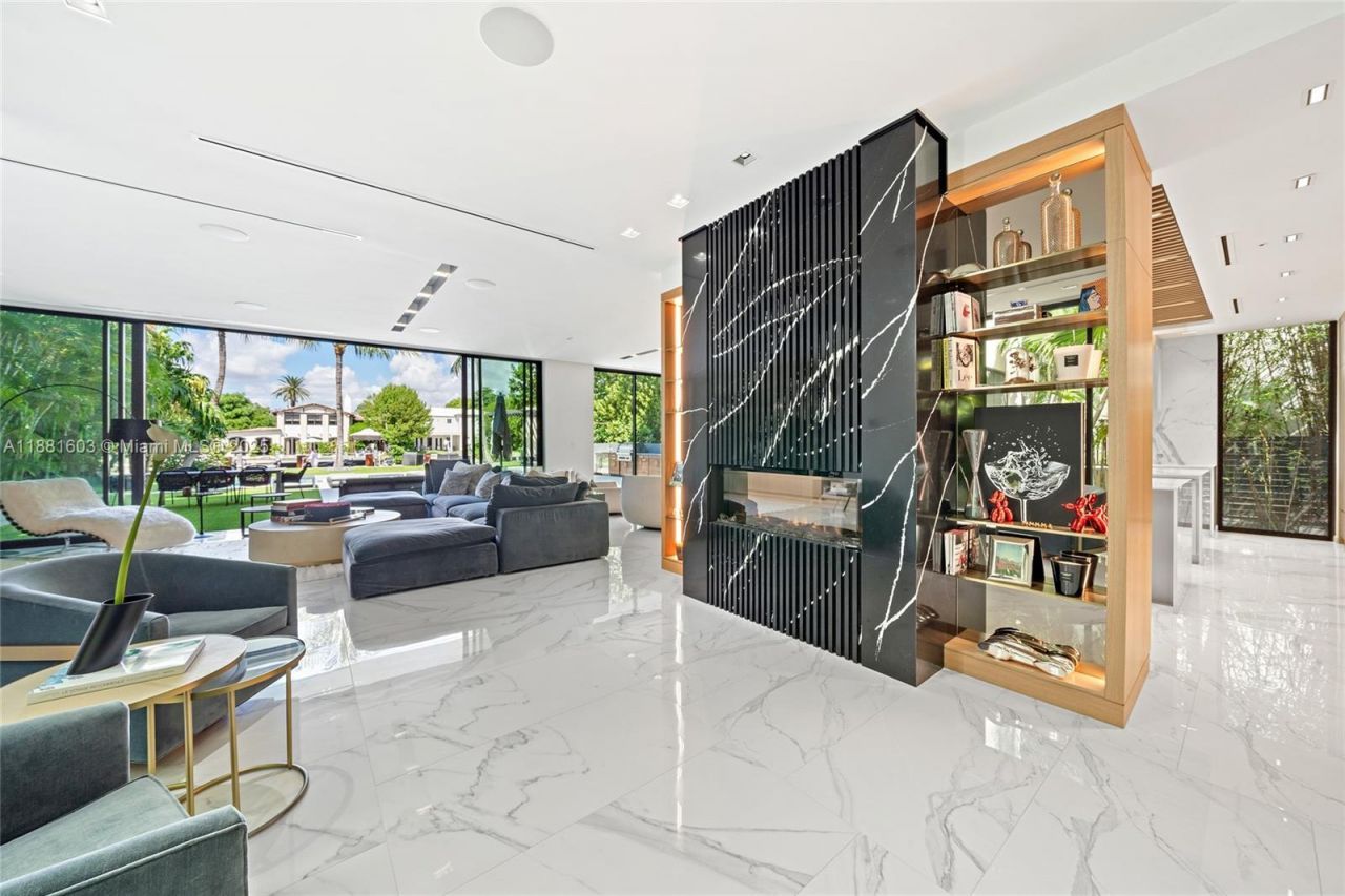 4510 Prairie Ave, Miami Beach, FL 33140 Photo