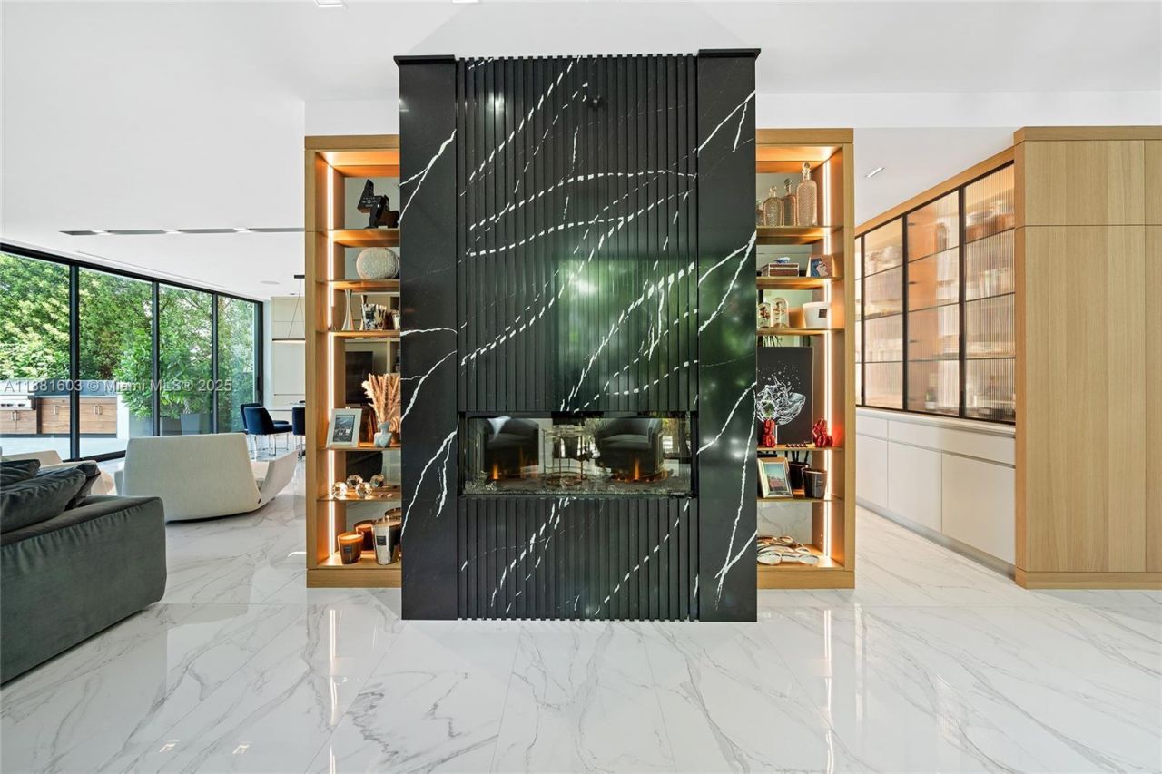 4510 Prairie Ave, Miami Beach, FL 33140 Photo