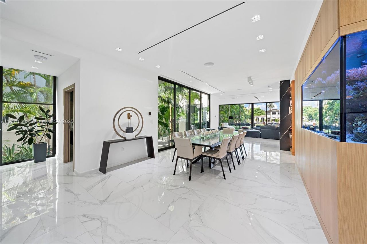 4510 Prairie Ave, Miami Beach, FL 33140 Photo