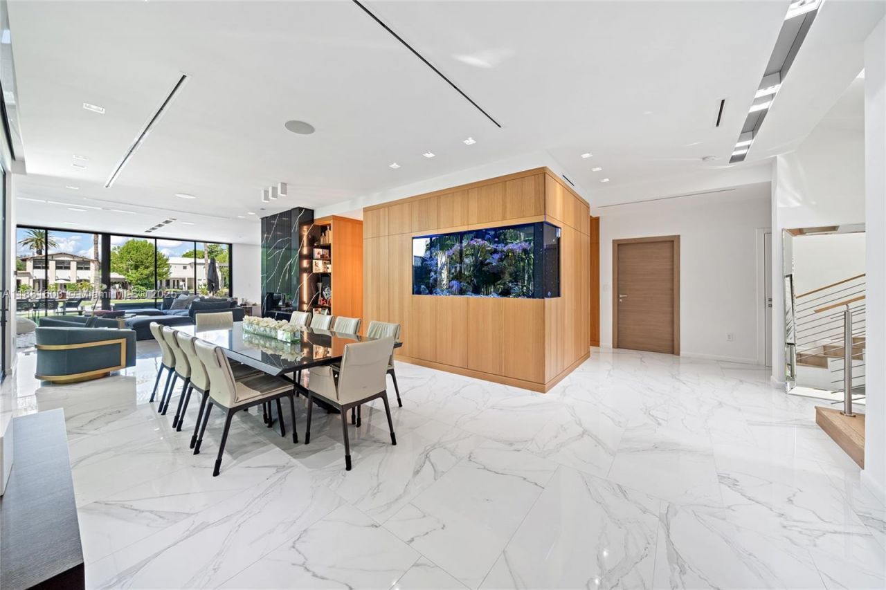 4510 Prairie Ave, Miami Beach, FL 33140 Photo