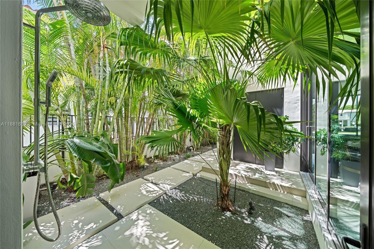 4510 Prairie Ave, Miami Beach, FL 33140 Photo