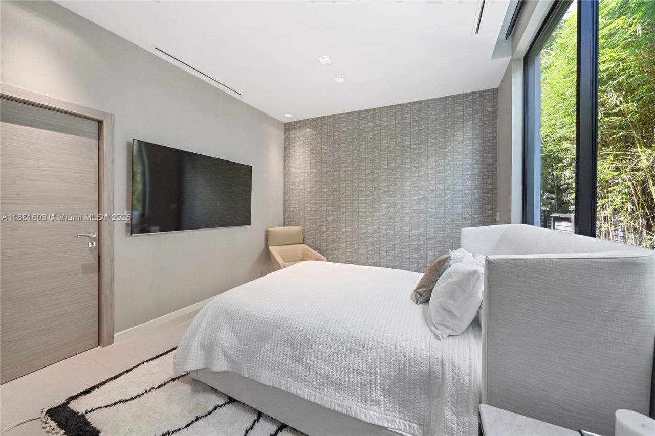 4510 Prairie Ave, Miami Beach, FL 33140 Photo