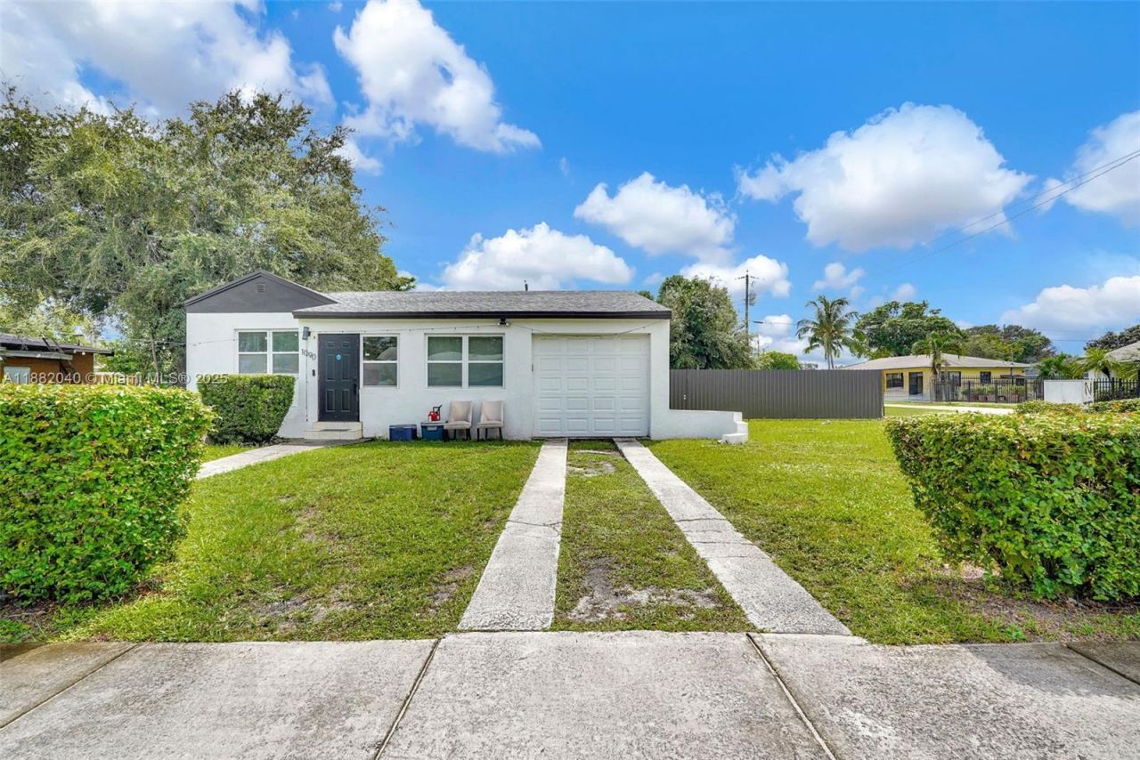 1090 NW 77th St, Miami, FL 33150 Photo