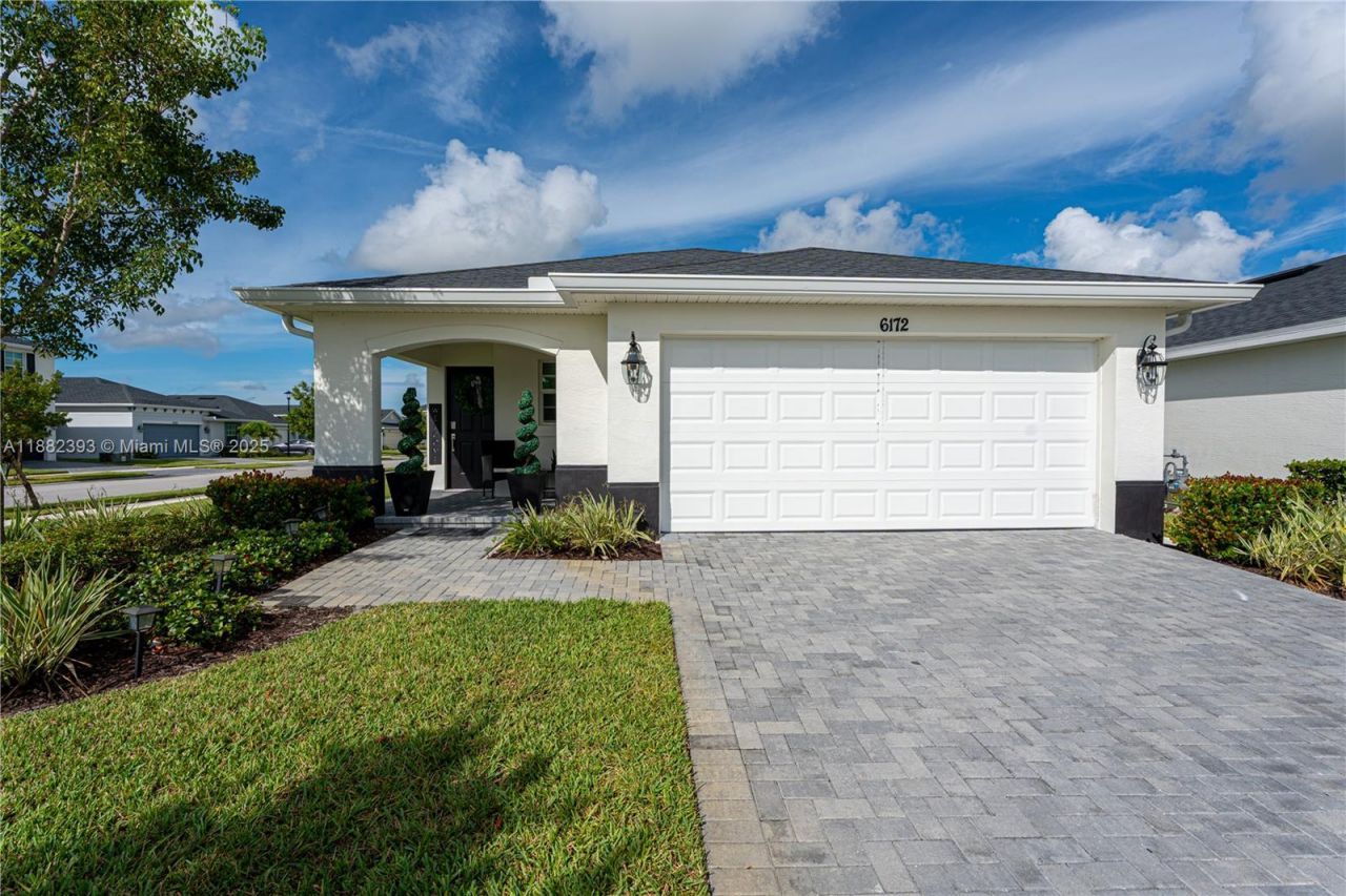 6172 NW Sweetwood Dr, Port Saint Lucie, FL 34987 Photo