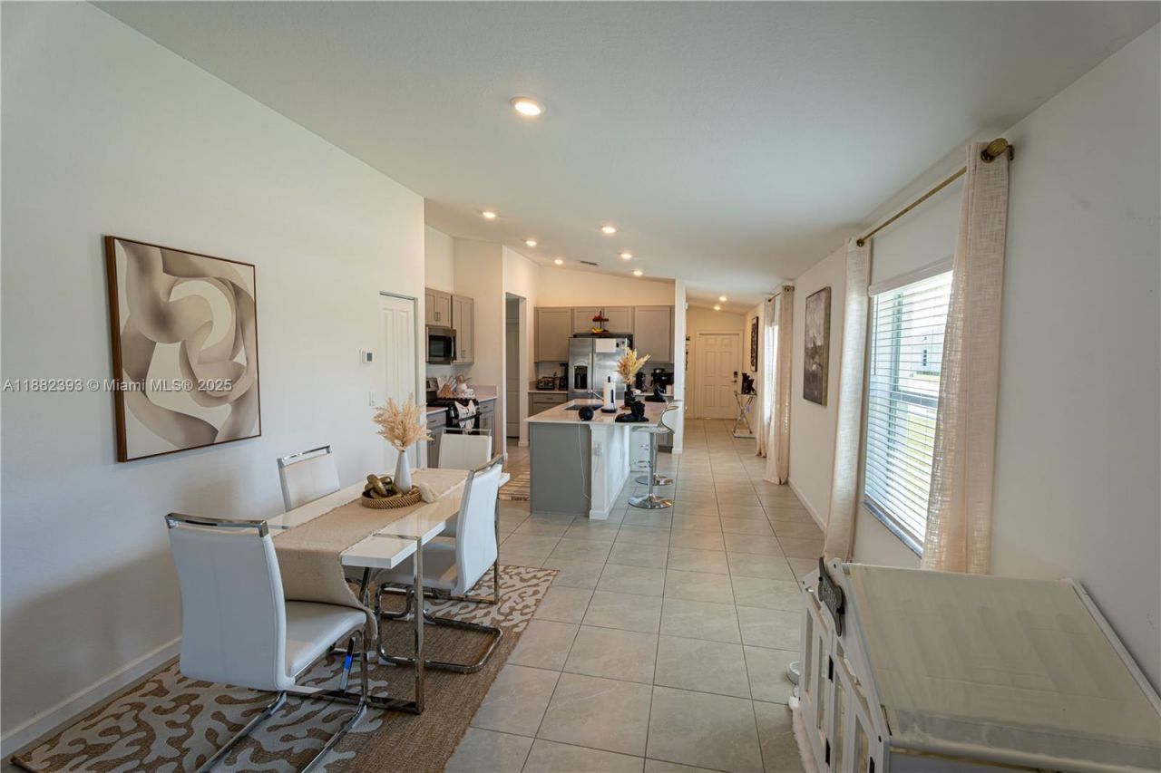 6172 NW Sweetwood Dr, Port Saint Lucie, FL 34987 Photo