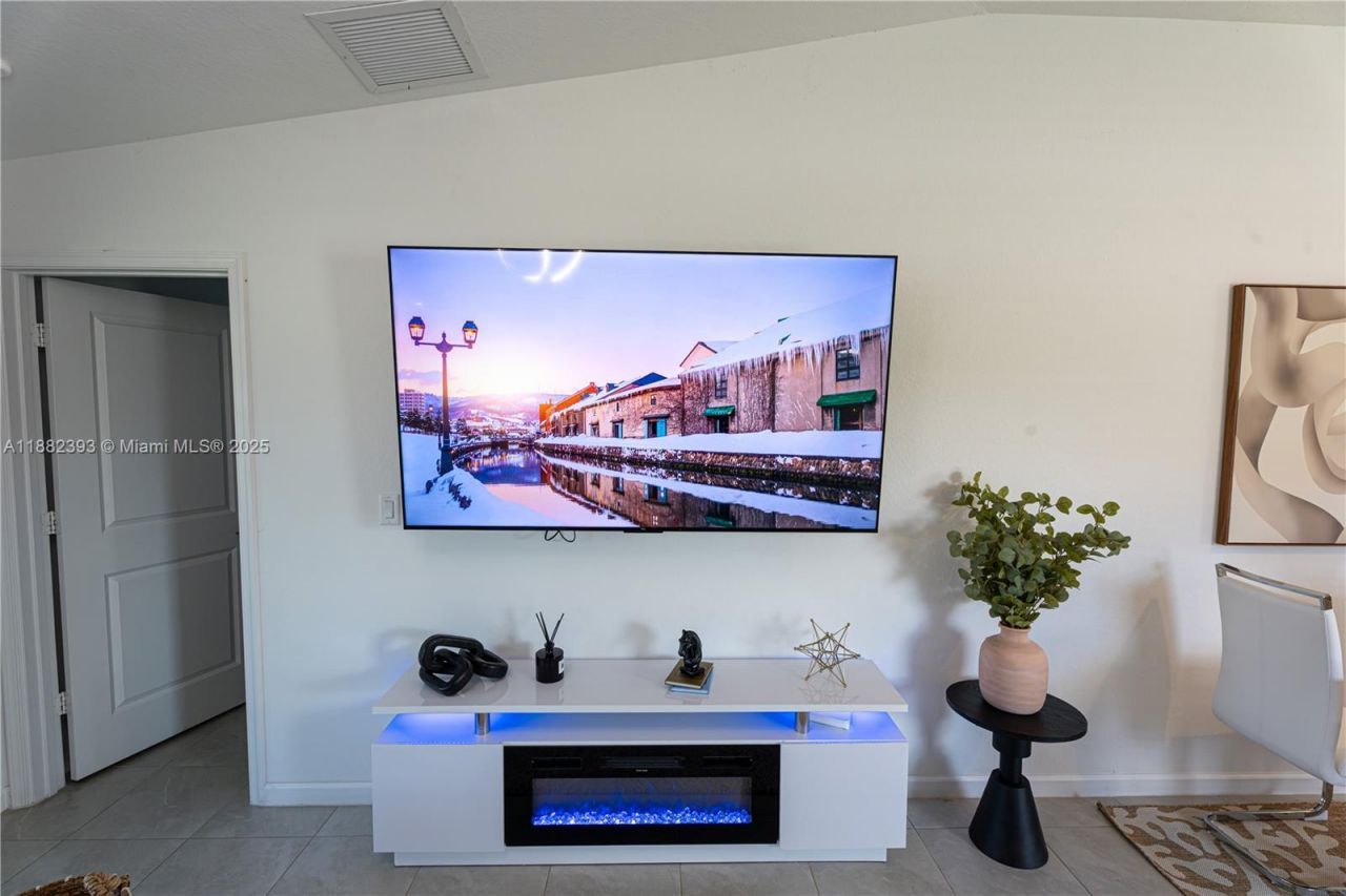 6172 NW Sweetwood Dr, Port Saint Lucie, FL 34987 Photo