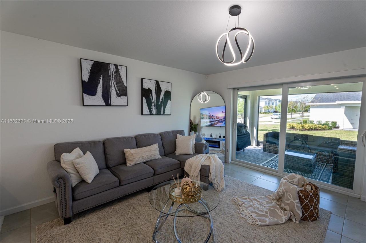 6172 NW Sweetwood Dr, Port Saint Lucie, FL 34987 Photo