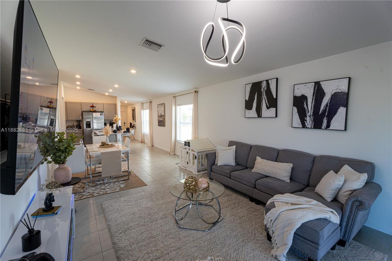 6172 NW Sweetwood Dr, Port Saint Lucie, FL 34987 Photo