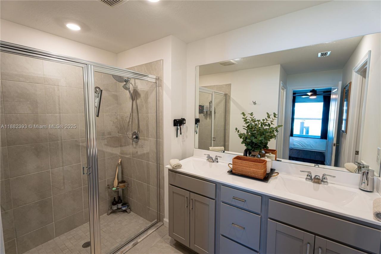 6172 NW Sweetwood Dr, Port Saint Lucie, FL 34987 Photo