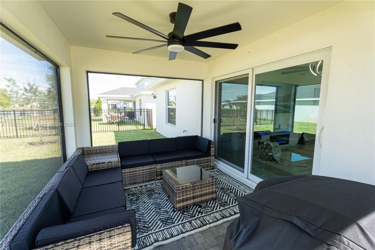 6172 NW Sweetwood Dr, Port Saint Lucie, FL 34987 Photo