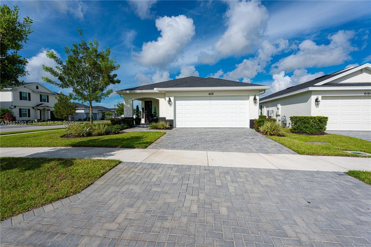 6172 NW Sweetwood Dr, Port Saint Lucie, FL 34987 Photo