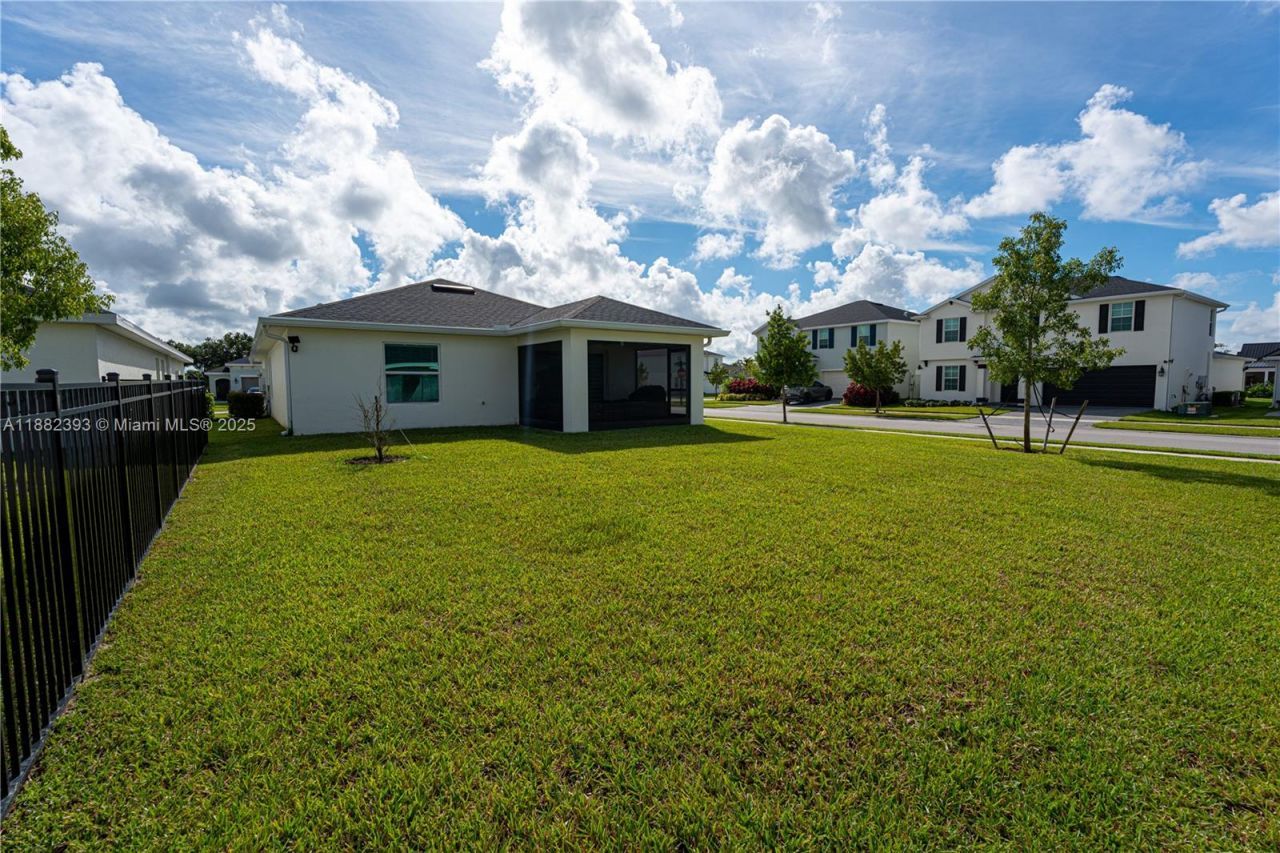 6172 NW Sweetwood Dr, Port Saint Lucie, FL 34987 Photo