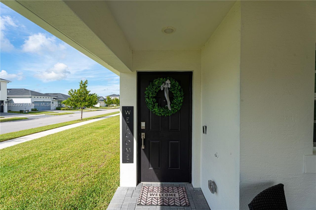 6172 NW Sweetwood Dr, Port Saint Lucie, FL 34987 Photo