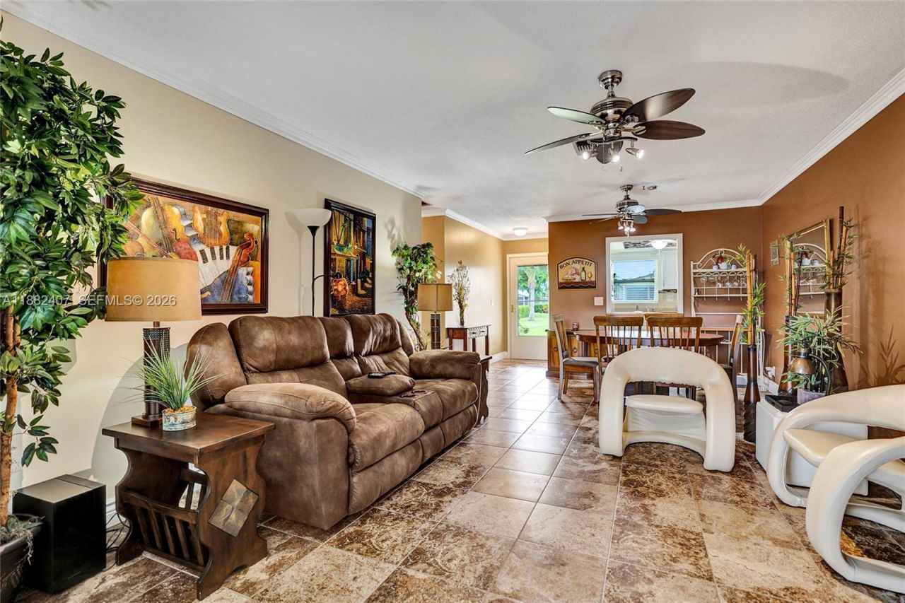 2921 W Crosley Dr W, Unit E, West Palm Beach, FL 33415 Photo