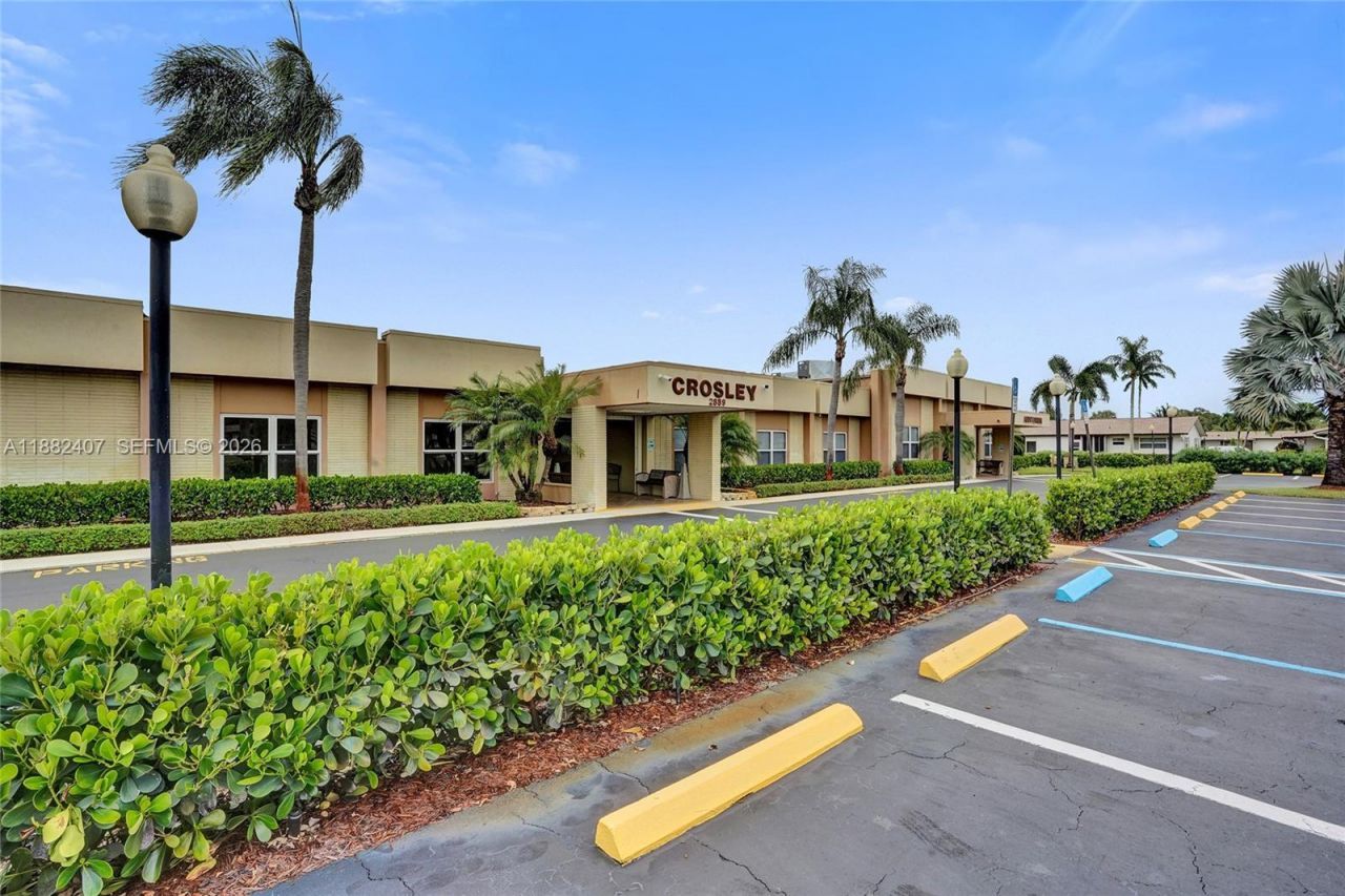 2921 W Crosley Dr W, Unit E, West Palm Beach, FL 33415 Photo