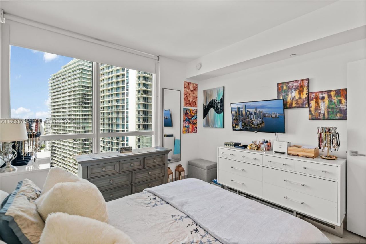 1080 Brickell Ave, Unit 2503, Miami, FL 33131 Photo