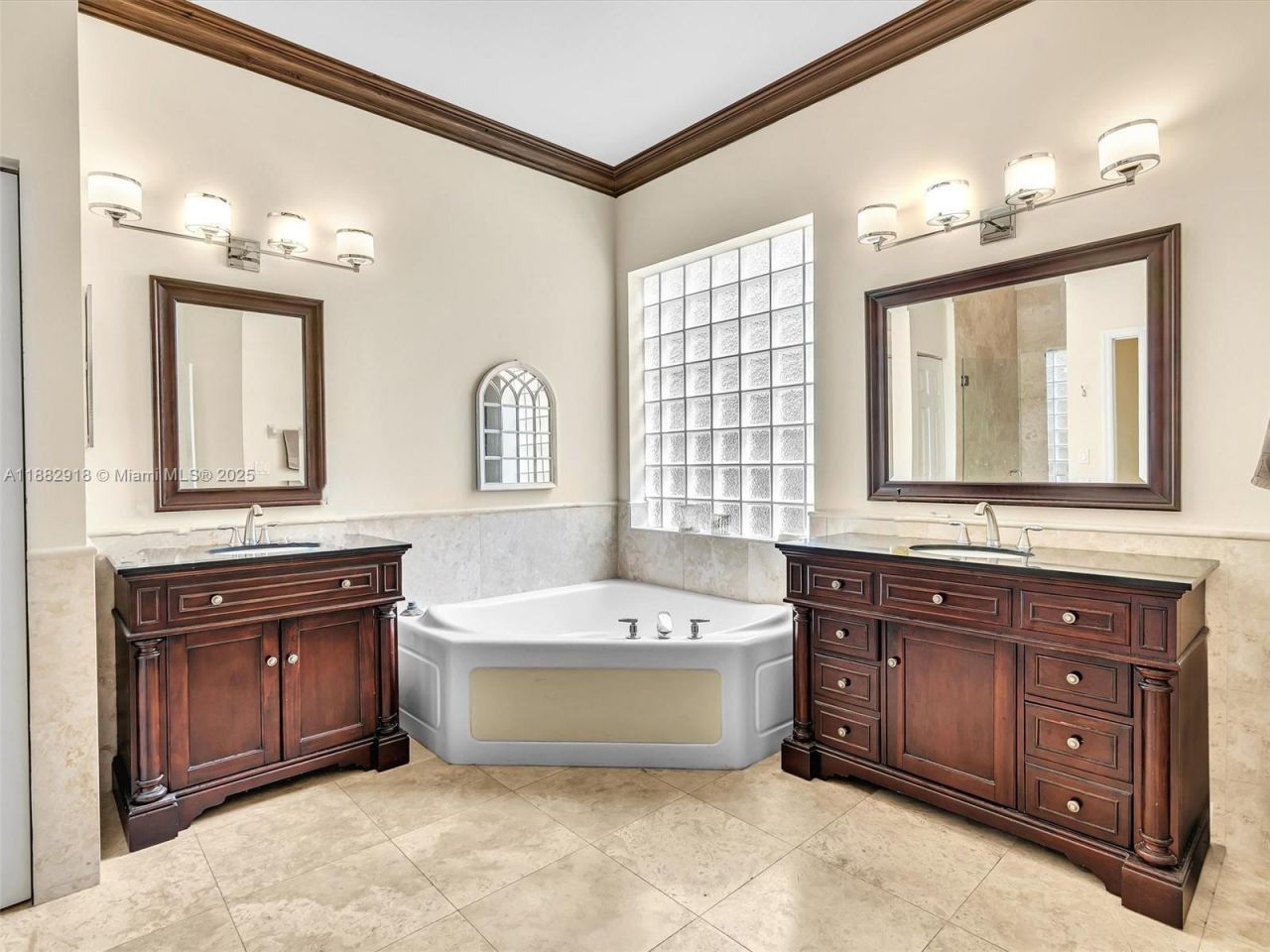 19222 Crystal St, Weston, FL 33332 Photo