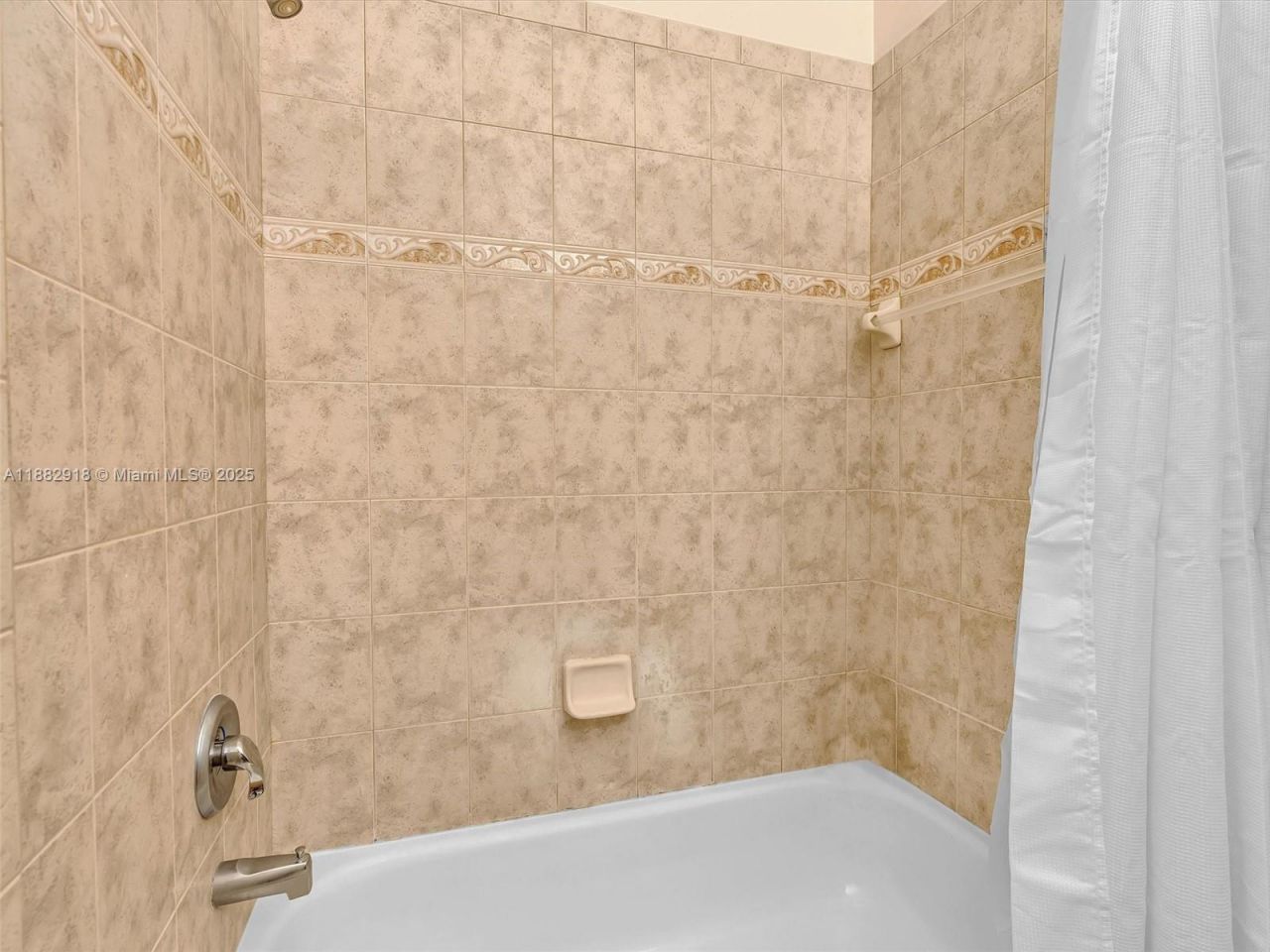 19222 Crystal St, Weston, FL 33332 Photo