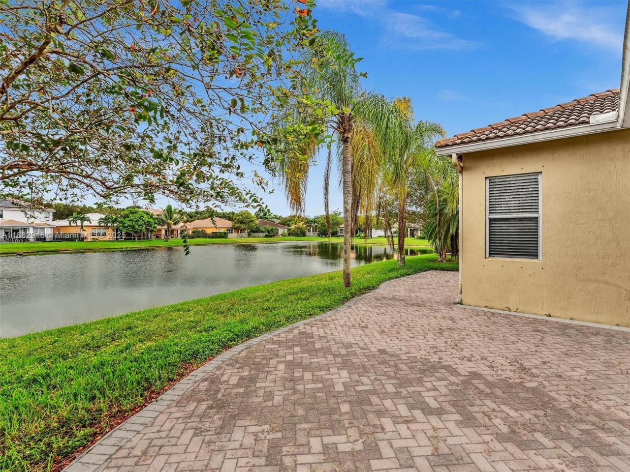 19222 Crystal St, Weston, FL 33332 Photo