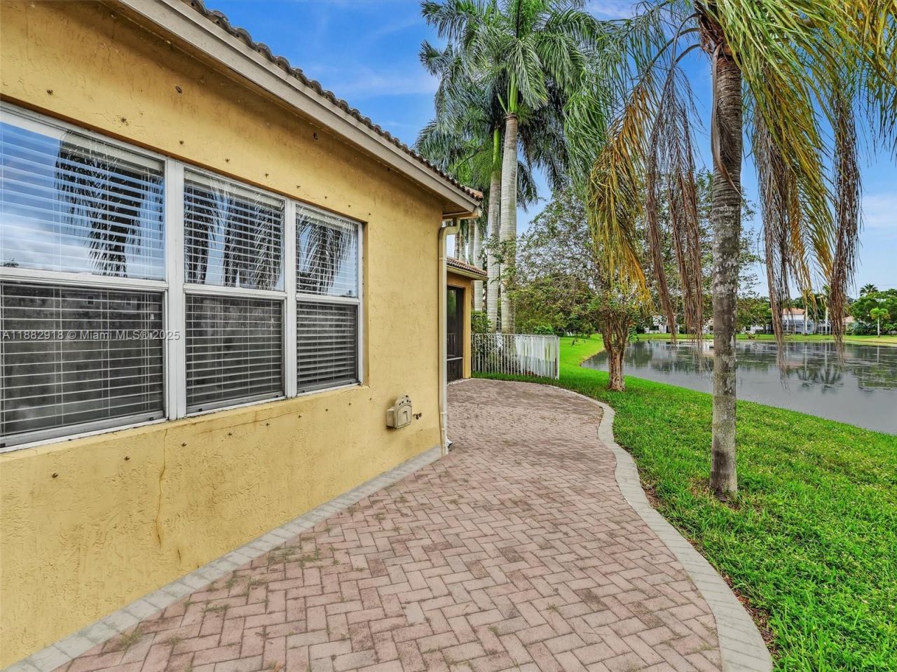 19222 Crystal St, Weston, FL 33332 Photo