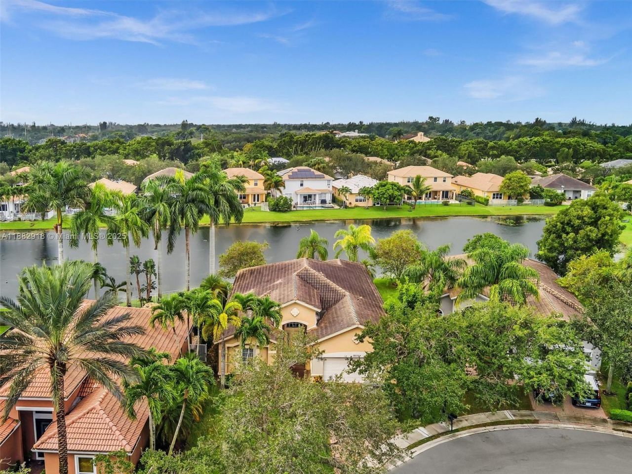 19222 Crystal St, Weston, FL 33332 Photo