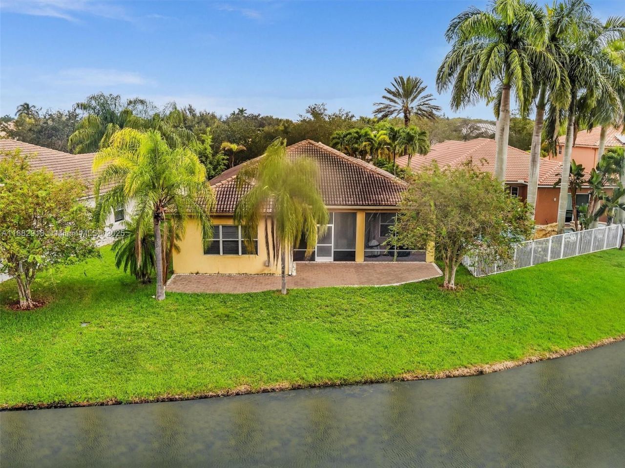 19222 Crystal St, Weston, FL 33332 Photo