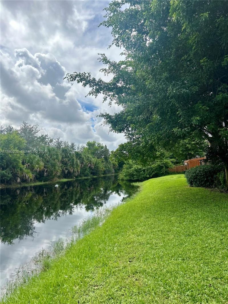 4056 Sierra Ter, Unit 4056, Sunrise, FL 33351 Photo