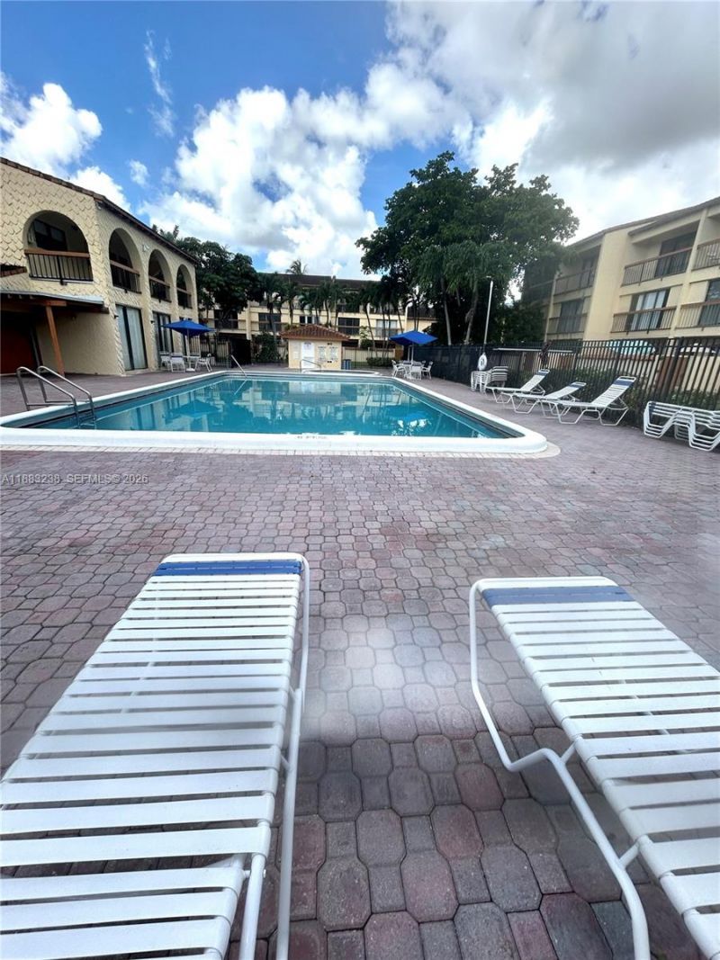 4056 Sierra Ter, Unit 4056, Sunrise, FL 33351 Photo