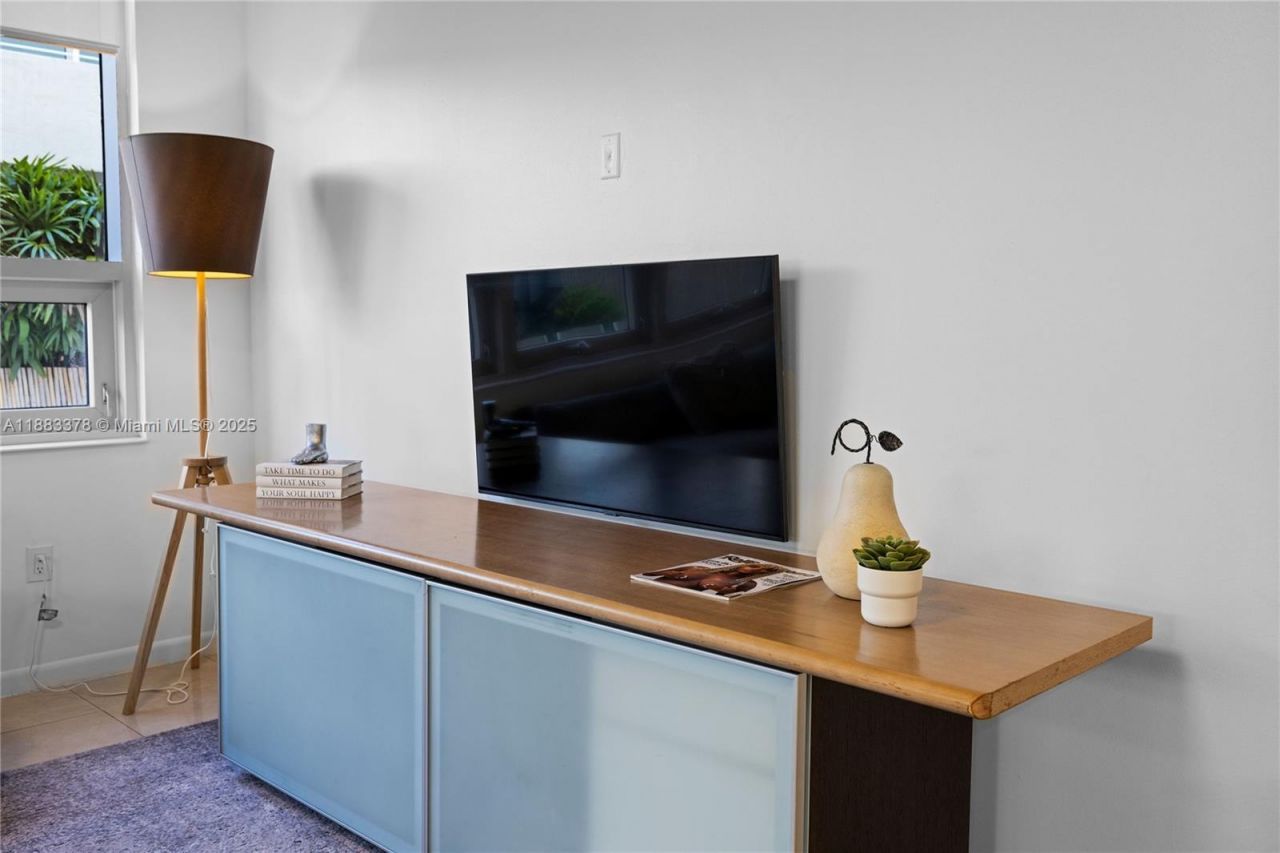 3250 NE 1st Ave, Unit 515, Miami, FL 33137 Photo