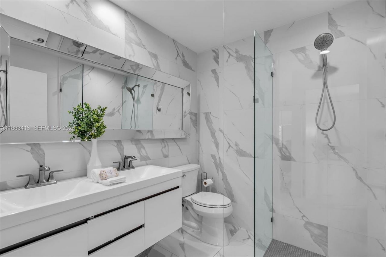 465 NW 11th St, Boca Raton, FL 33432 Photo