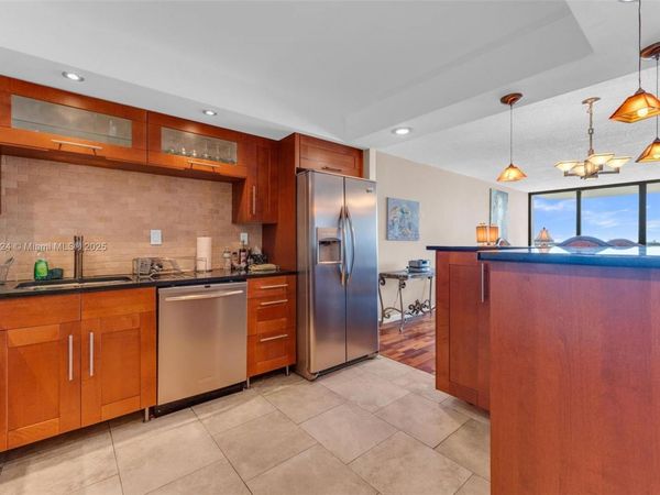 18021 Biscayne Blvd, Unit 1503, Aventura, FL 33160